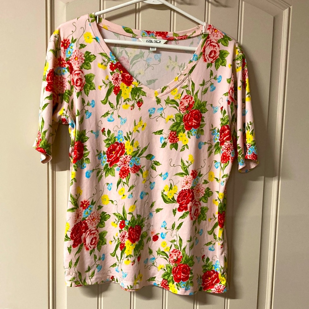 The Pioneer Woman Size M Pink Multicolor Floral V-neck Short Sleeve Top Stretchy